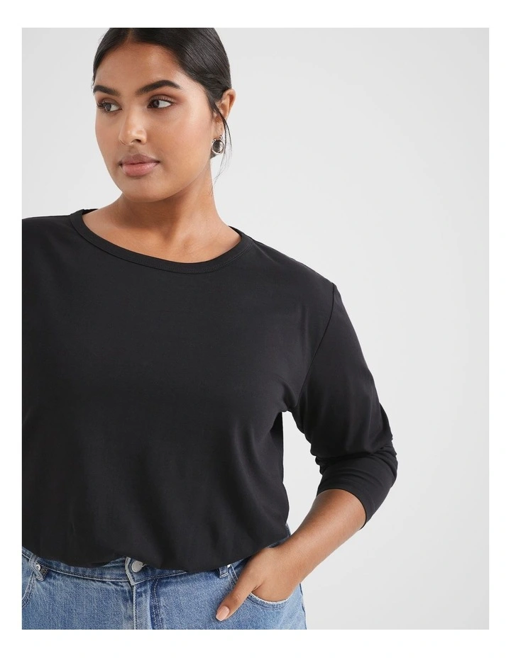 The Long Sleeve T-Shirt In Black