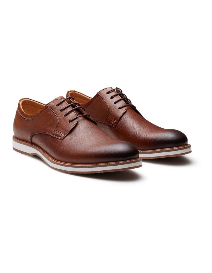 Hardy Leather Derby Shoes in Brown