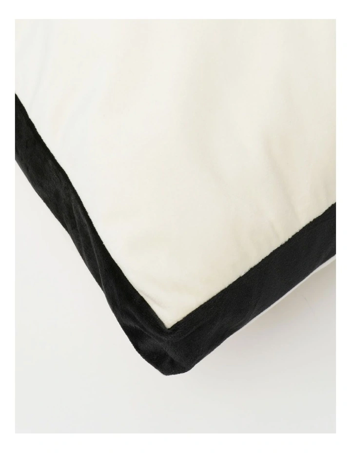 Circe Gusseted Cushion 55x55 cm in White