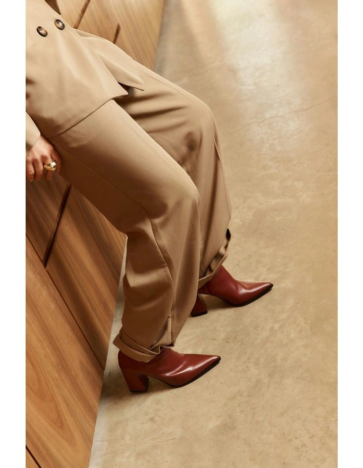 Willing Ankle Boots in Rust
