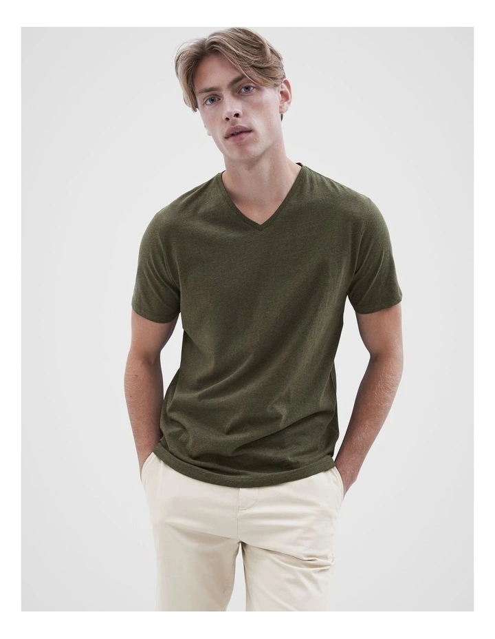 Classic V-neck T-shirt in Khaki