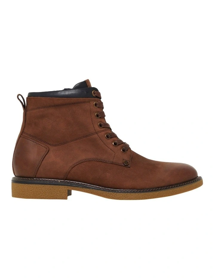 Montreal Rub Boot in Dark Brown