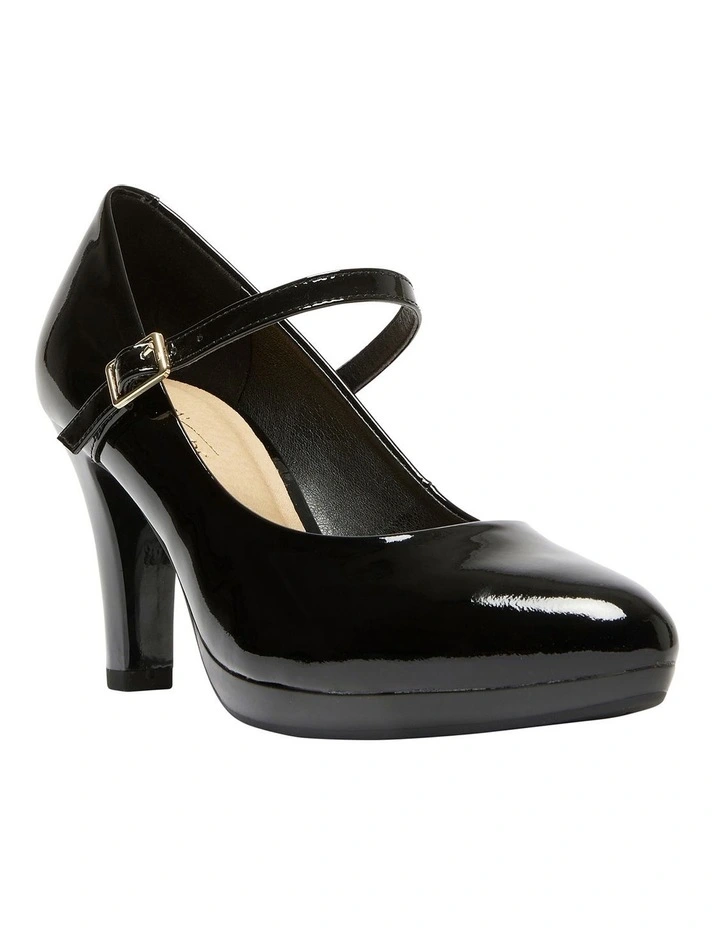 Otis Heeled Shoes in Black Patent Leather