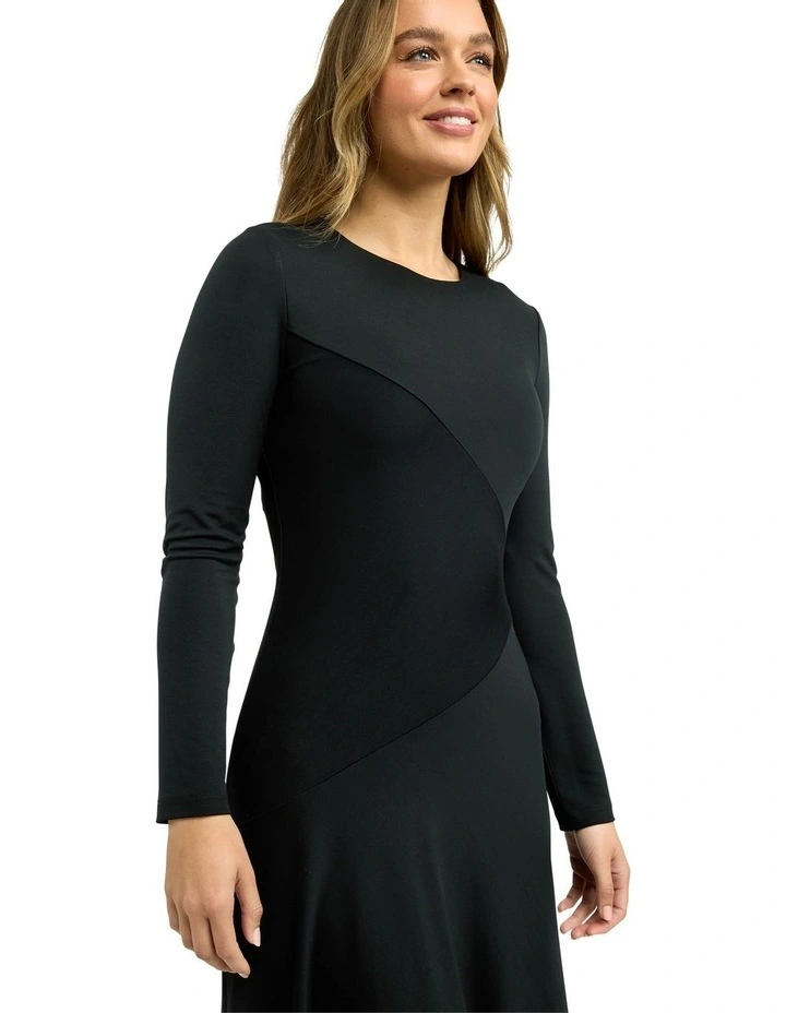 Dierdra Jersey Dress in Black