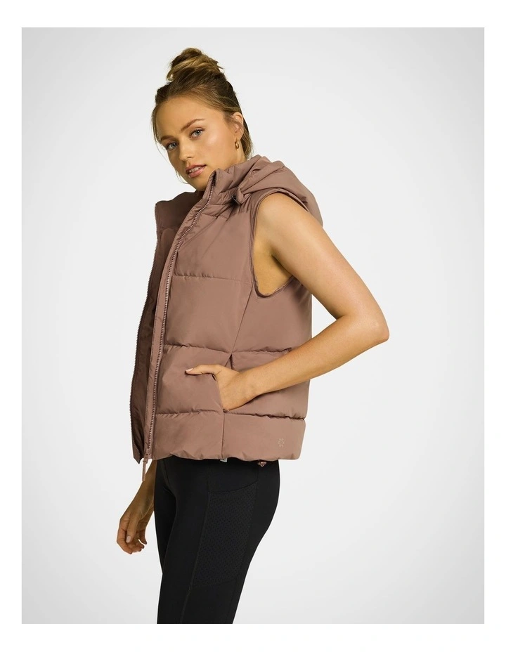Puffer Vest in Coffee