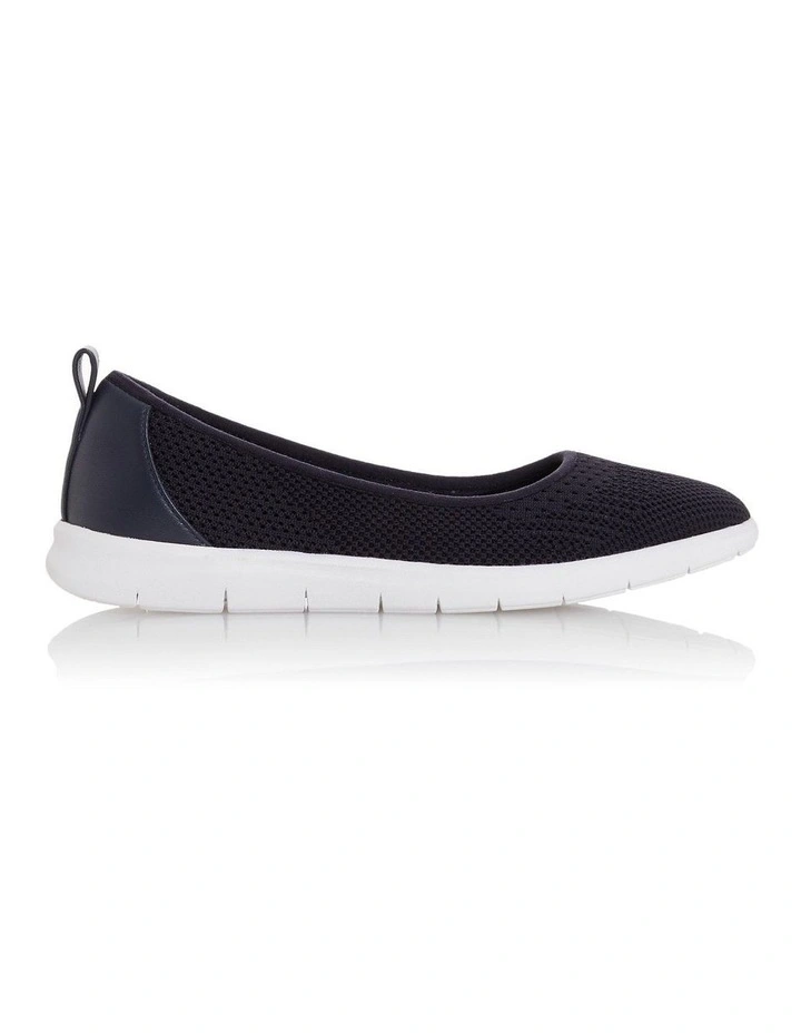 E Eliza Navy