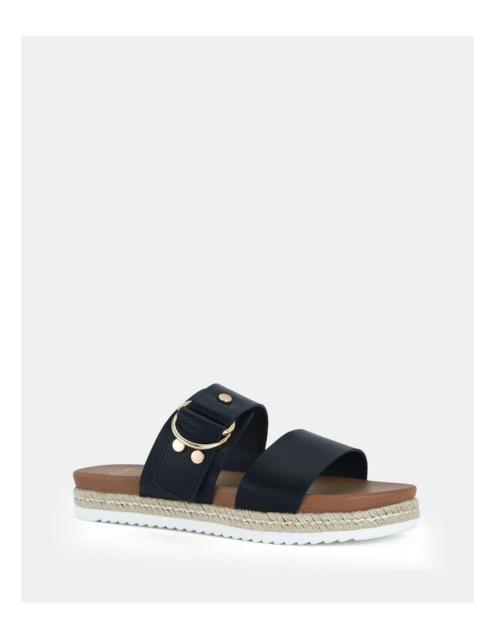 Sezzadio Slides in Black