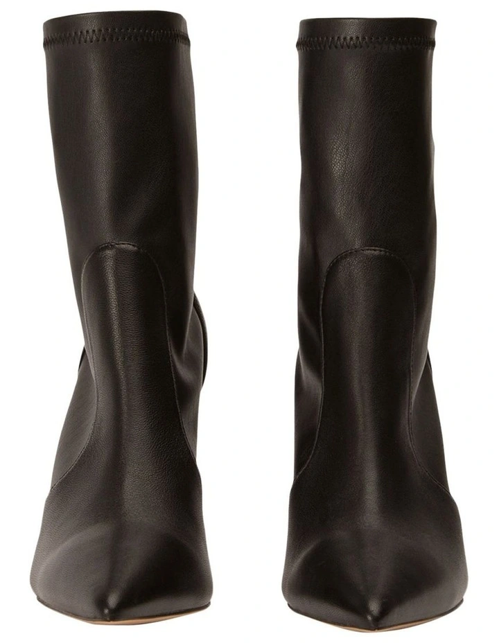 Kartia Boots in Black