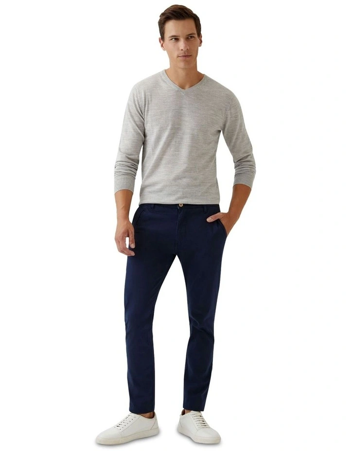 V-Neck Pure Merino Wool Pullover in Silver Grey