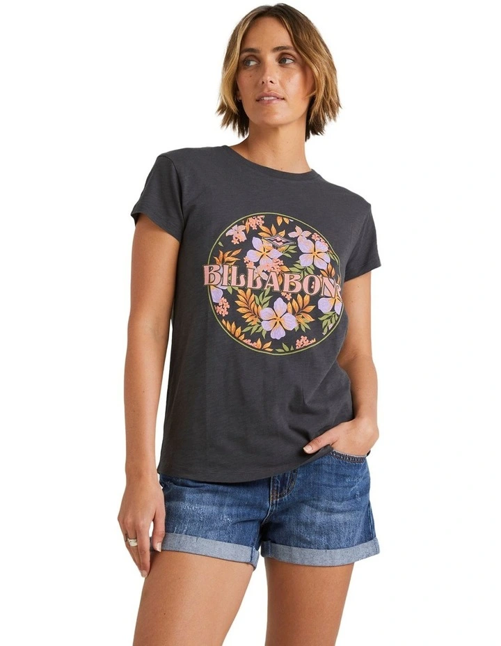 Formula T-shirt in Off Black