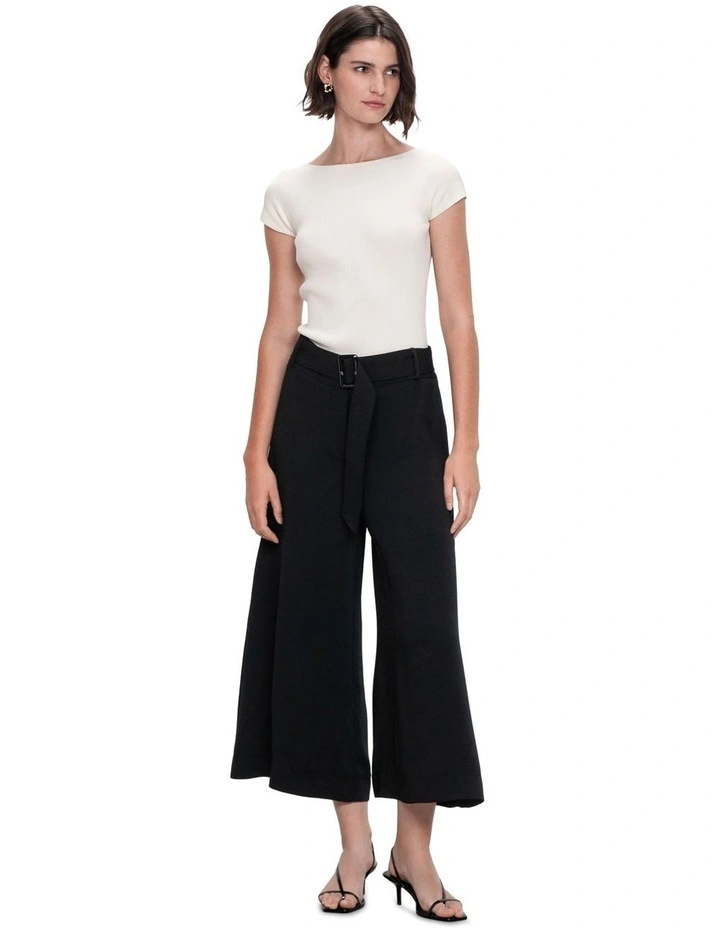 Smooth Twill Belted Culottes in Black