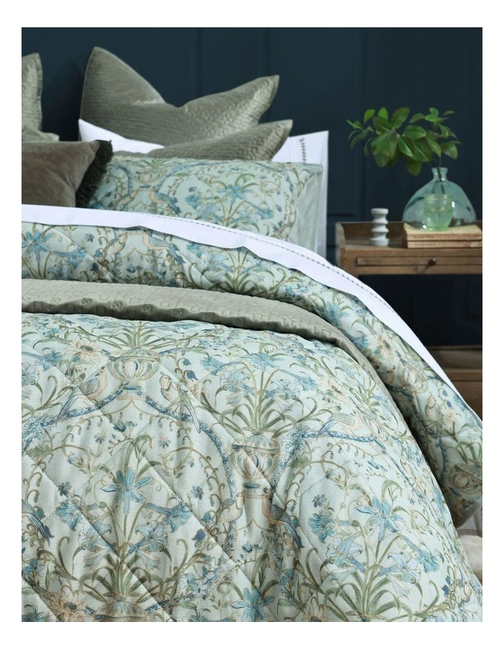 Augusta Bed Cover Set in Multi