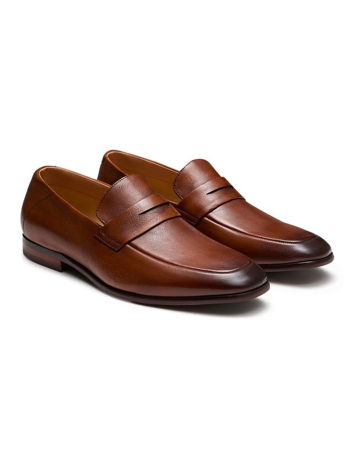 Porter Loafers in Tan