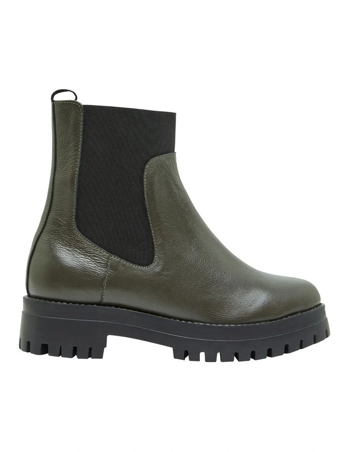 Urbane Chunky Ankle Boot in Olive