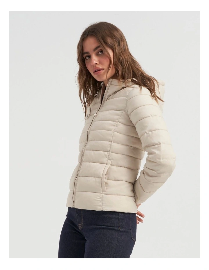 Tahoe Hooded Puffer Jacket in Ecru