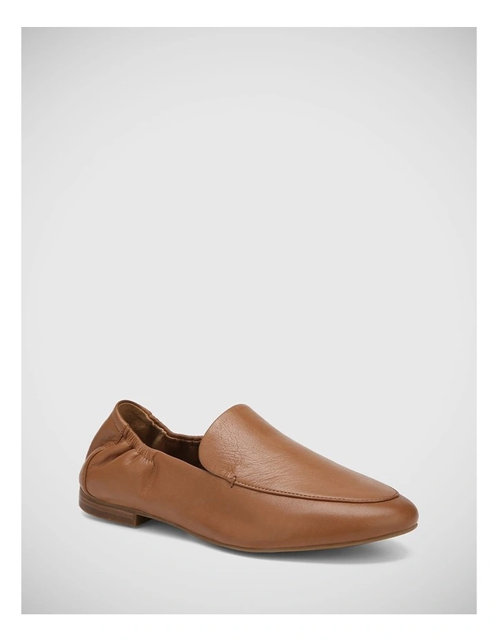 Berklee Leather Loafer in Cognac
