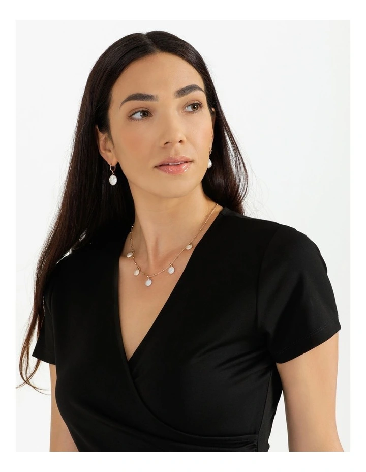 Station Pearl Short Necklace in Gold