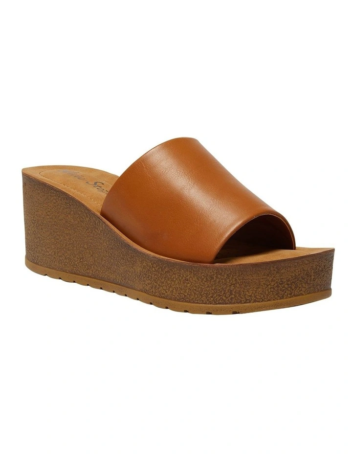 Landon Sandals in Tan Smooth