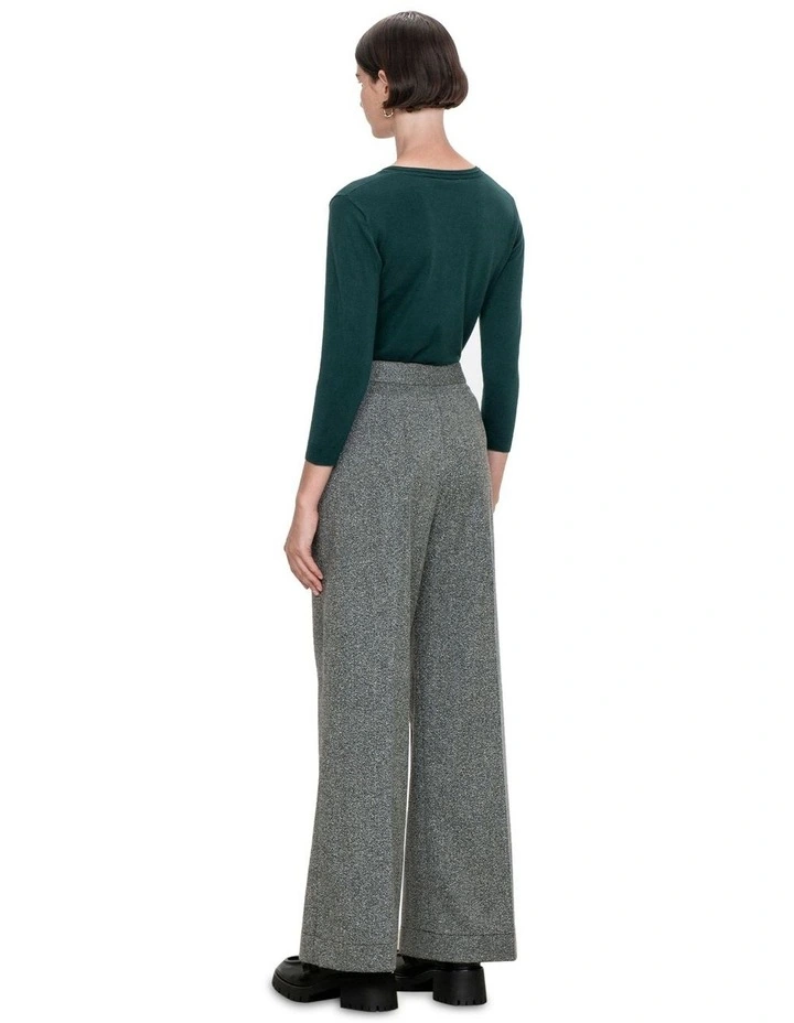 3/4 Sleeve V-Neck Knit in Deep Green