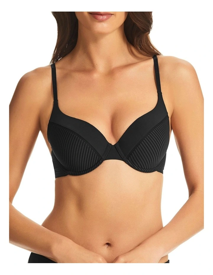 Embrace 2 Way Convertible T-shirt Bra in Black