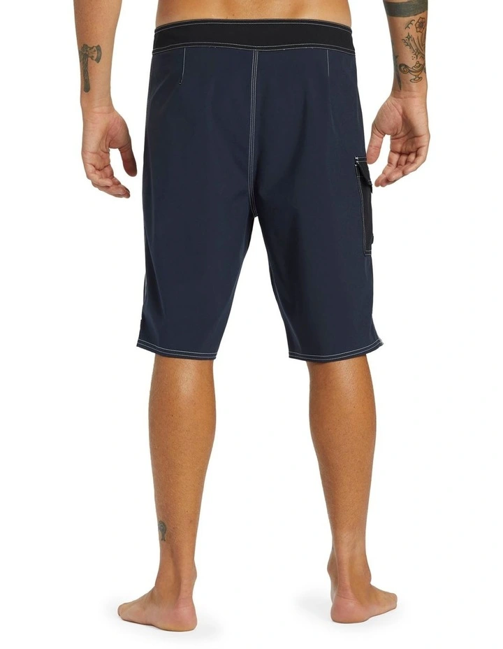 Saturn Solid Boardshorts 21 Inch in Dark Navy