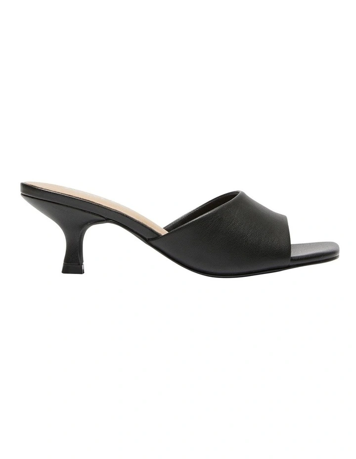 Ibiza Sandals in Black