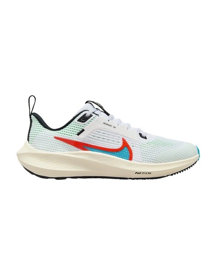 Air Zoom Pegasus 40 Se Grade School Sport Shoe in White
