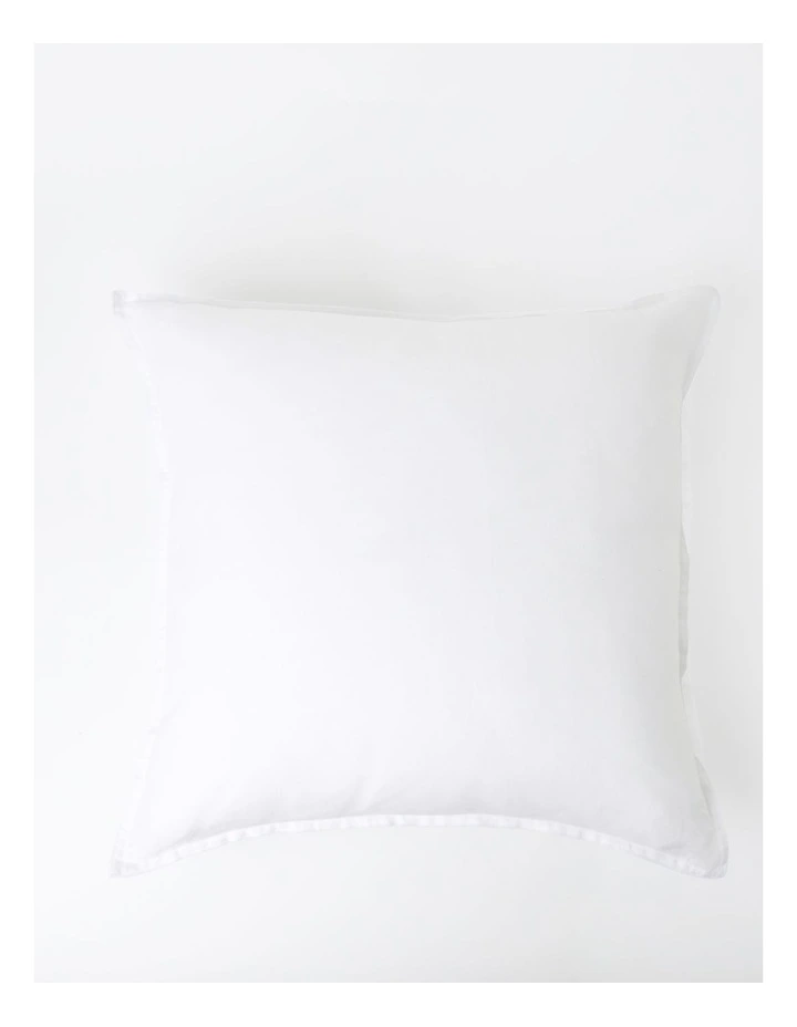 Sandy Cape Cushion in White