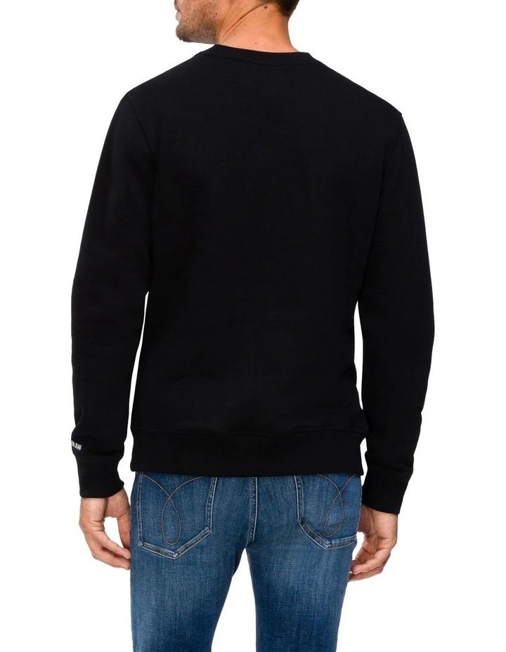 Essential Sweatshirt in Black