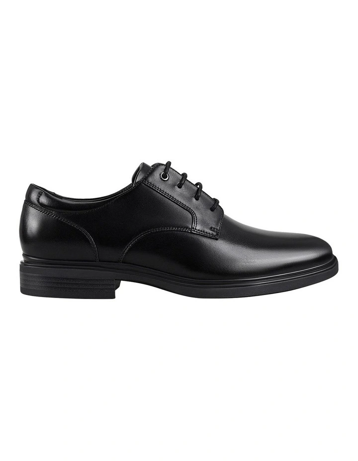 Zander Lace Up in Black