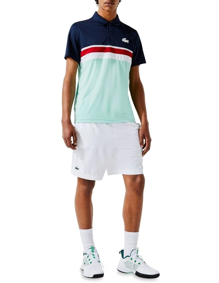 Performance Player Shorts in White/Navy