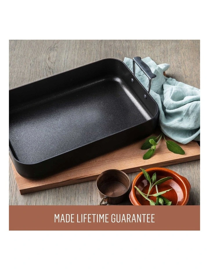 Nonstick Roaster 35x24cm in Black