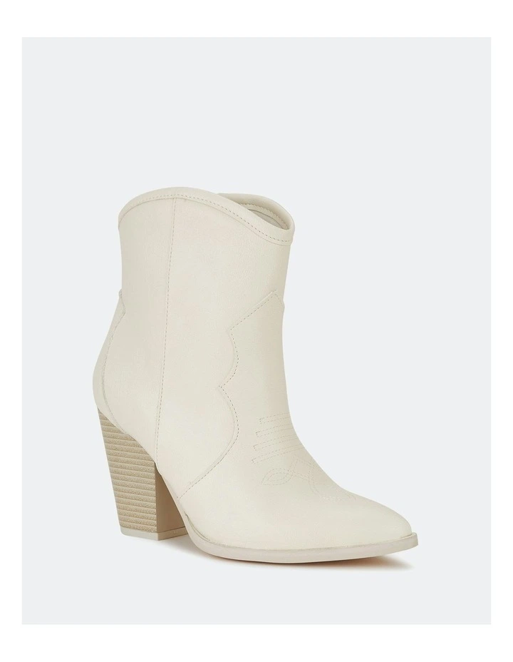 Horse Boots in Beige