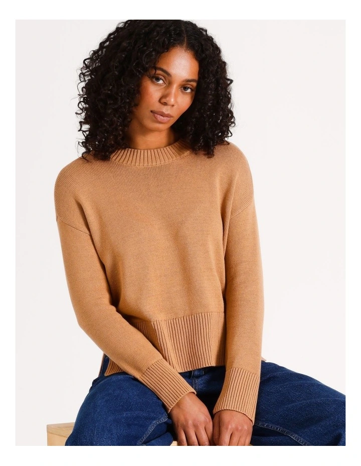 Organic Relaxed Step Hem Crew Neck Jumper in Chestnut