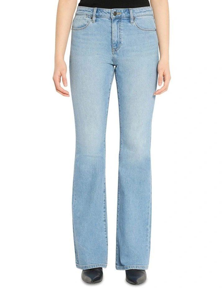 Eddie Bootleg Jean in Washed Blue