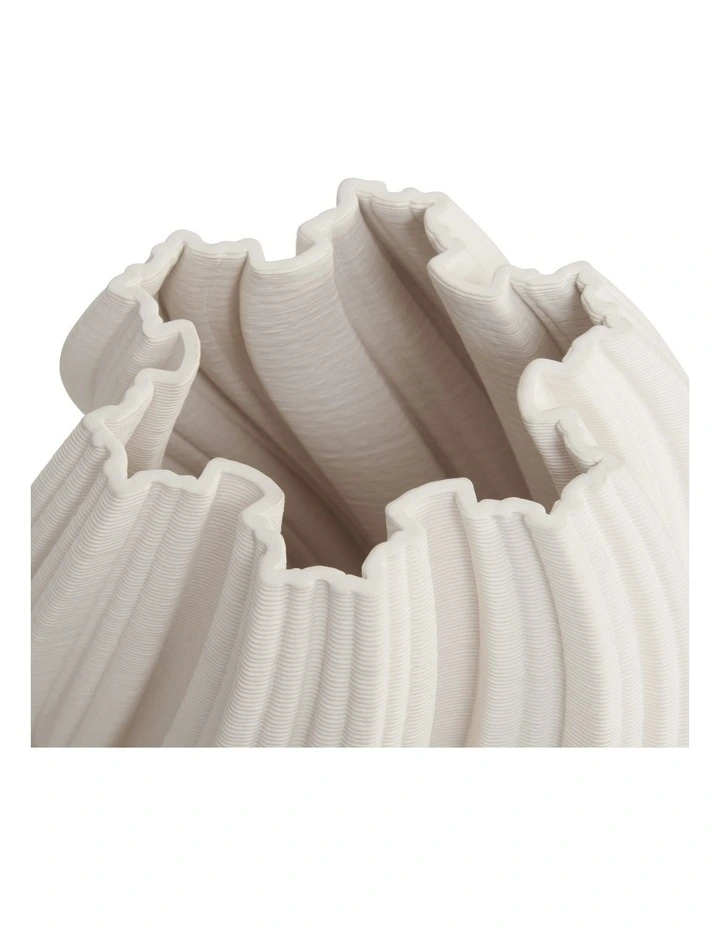Emma Vase 21cm in White