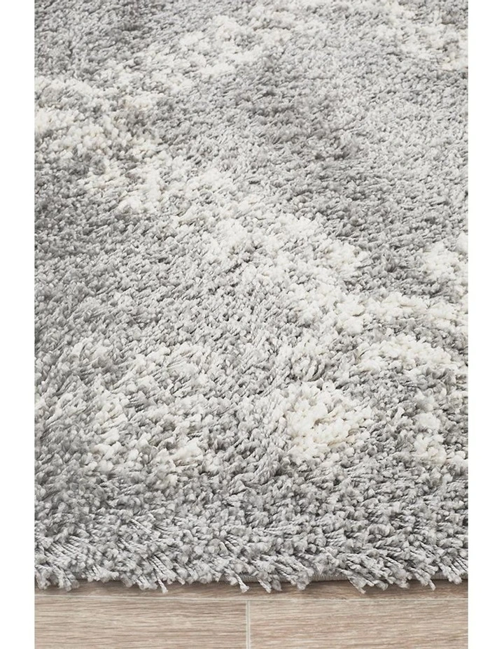 Saffron 33 Rug in Silver