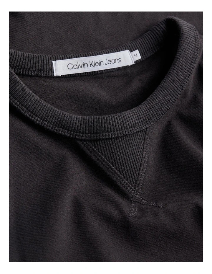 Badge Regular Tee in Black