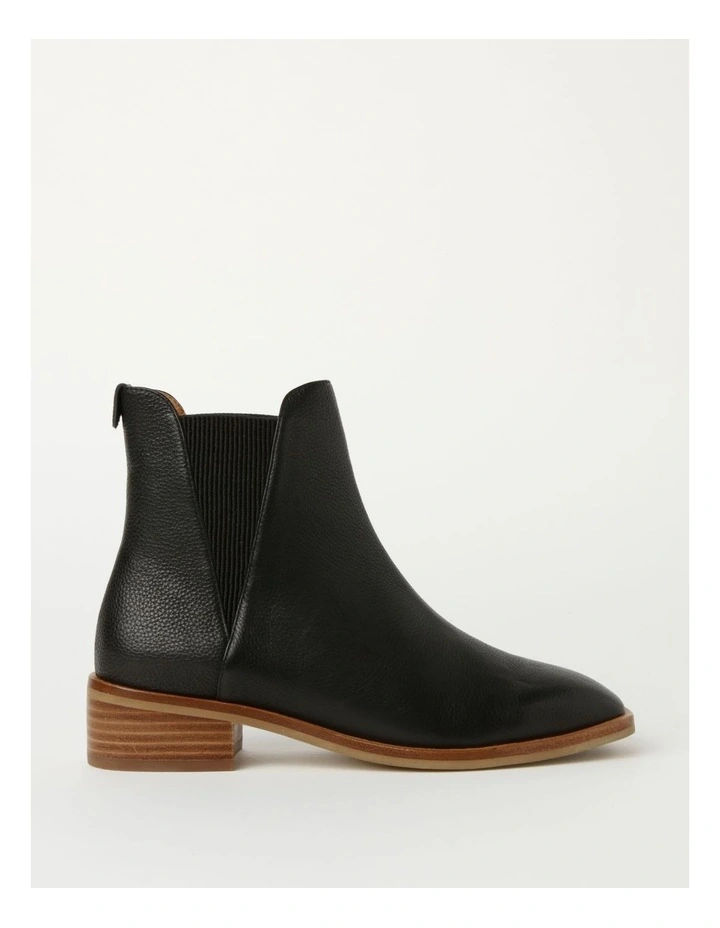 Savannah Boot In Black Leather