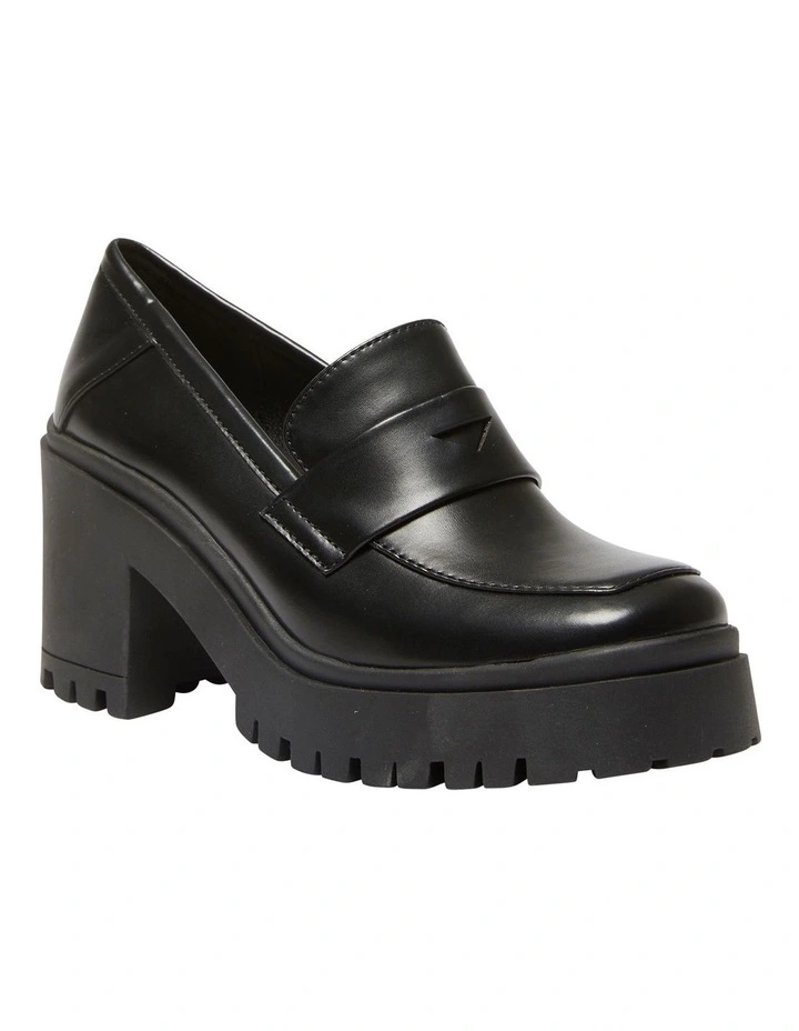 Jolie Loafers in Black