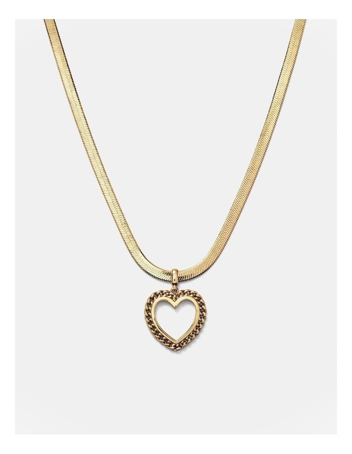 Chained Heart Choker Necklace in Gold