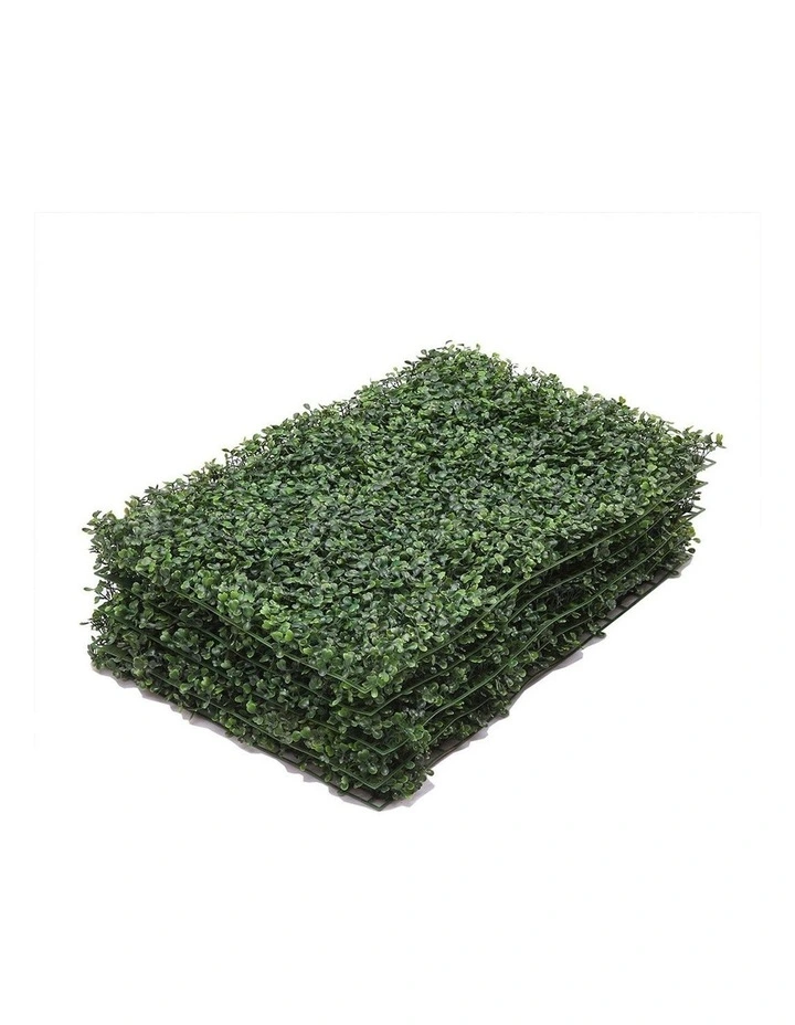 Synthetic Hedge Tile in Green
