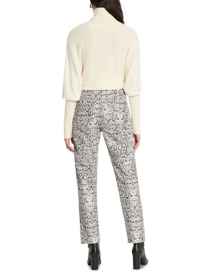 Hanging Around Pant in Multi