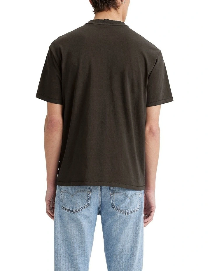 Red Tab Vintage T-shirt in Chocolate Brown