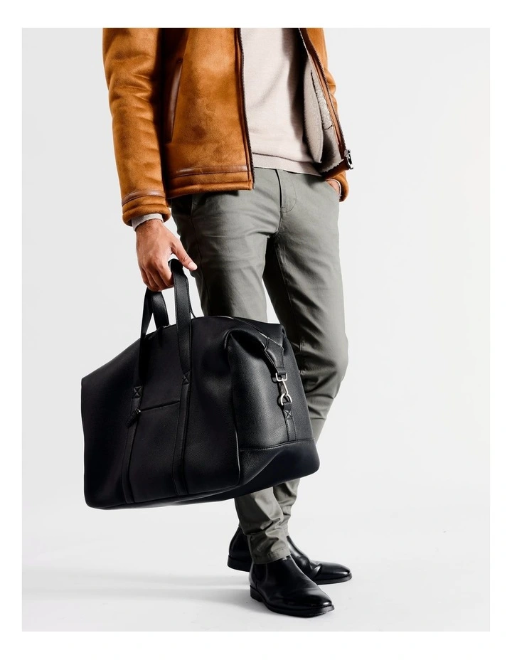 Luxe Pebbled PU Weekender in Black