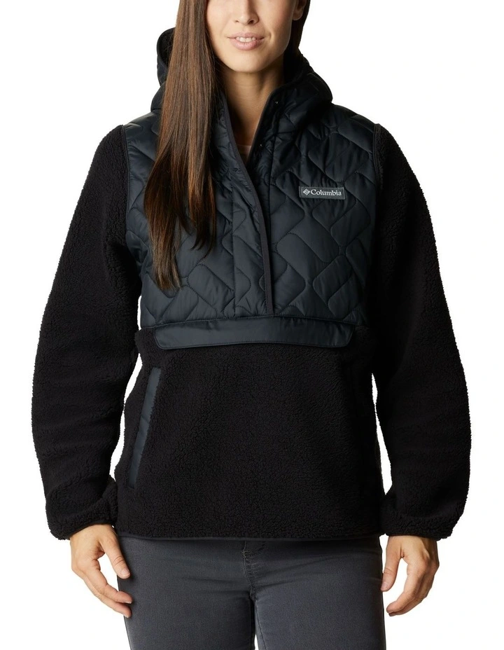 Sweet View Hooded Fleece Pullover in Black