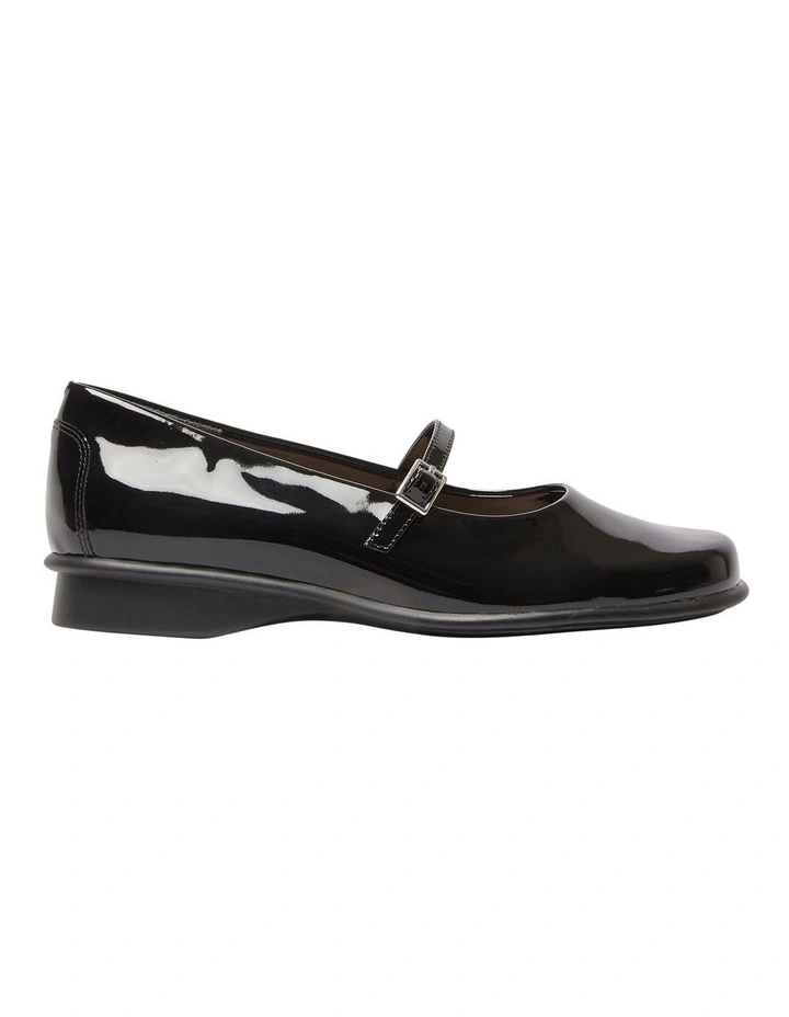 Katrina Flat Shoes in Black Patent