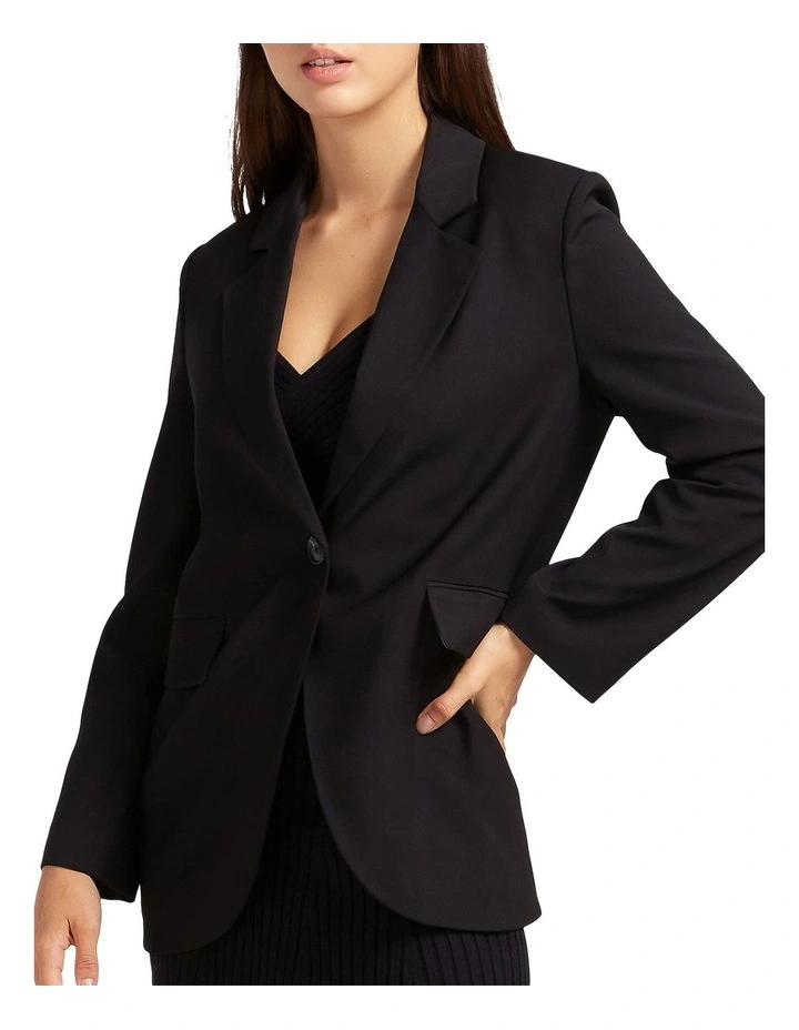 Unchained Heart Blazer in Black