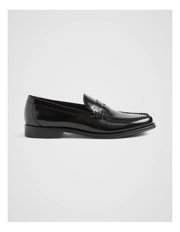 Leather Loafer in Black