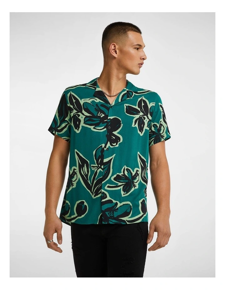 Teppo Abstract Shirt in Green